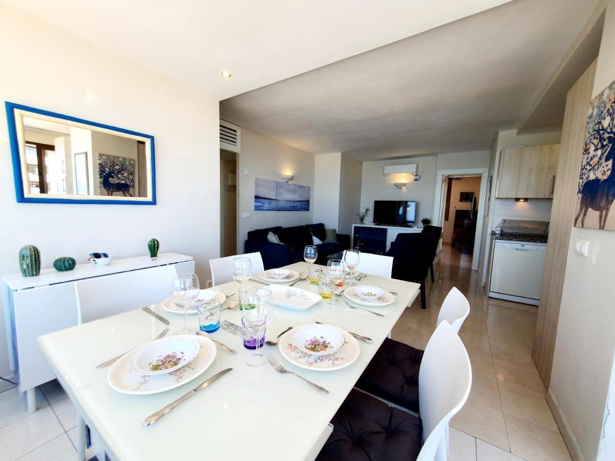 Marina Tower Apartment Fuengirola Bagian luar foto