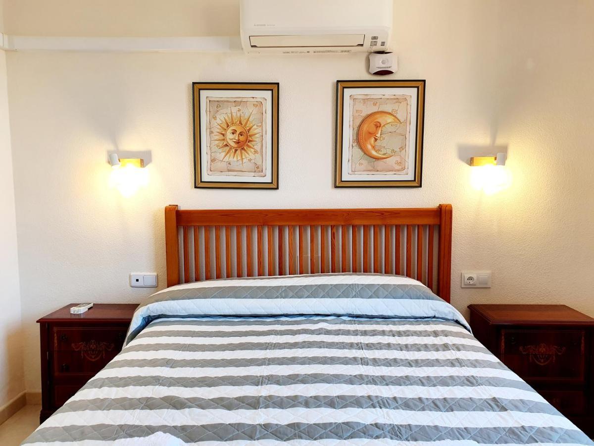 Marina Tower Apartment Fuengirola Bagian luar foto